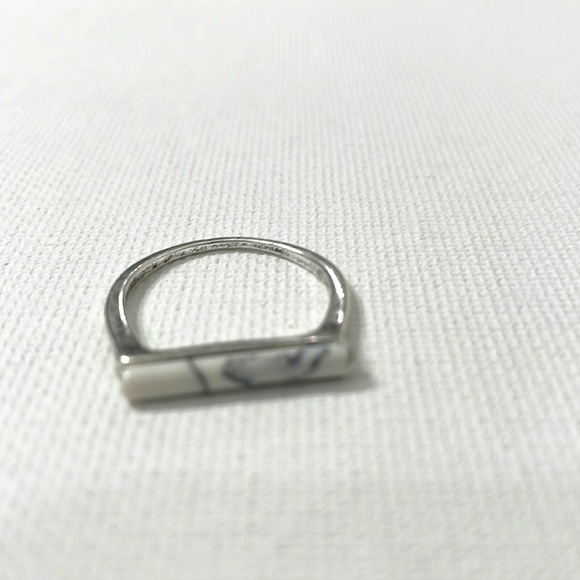 White Marble Bar Silver Stackable Ring - Picture 5 of 11